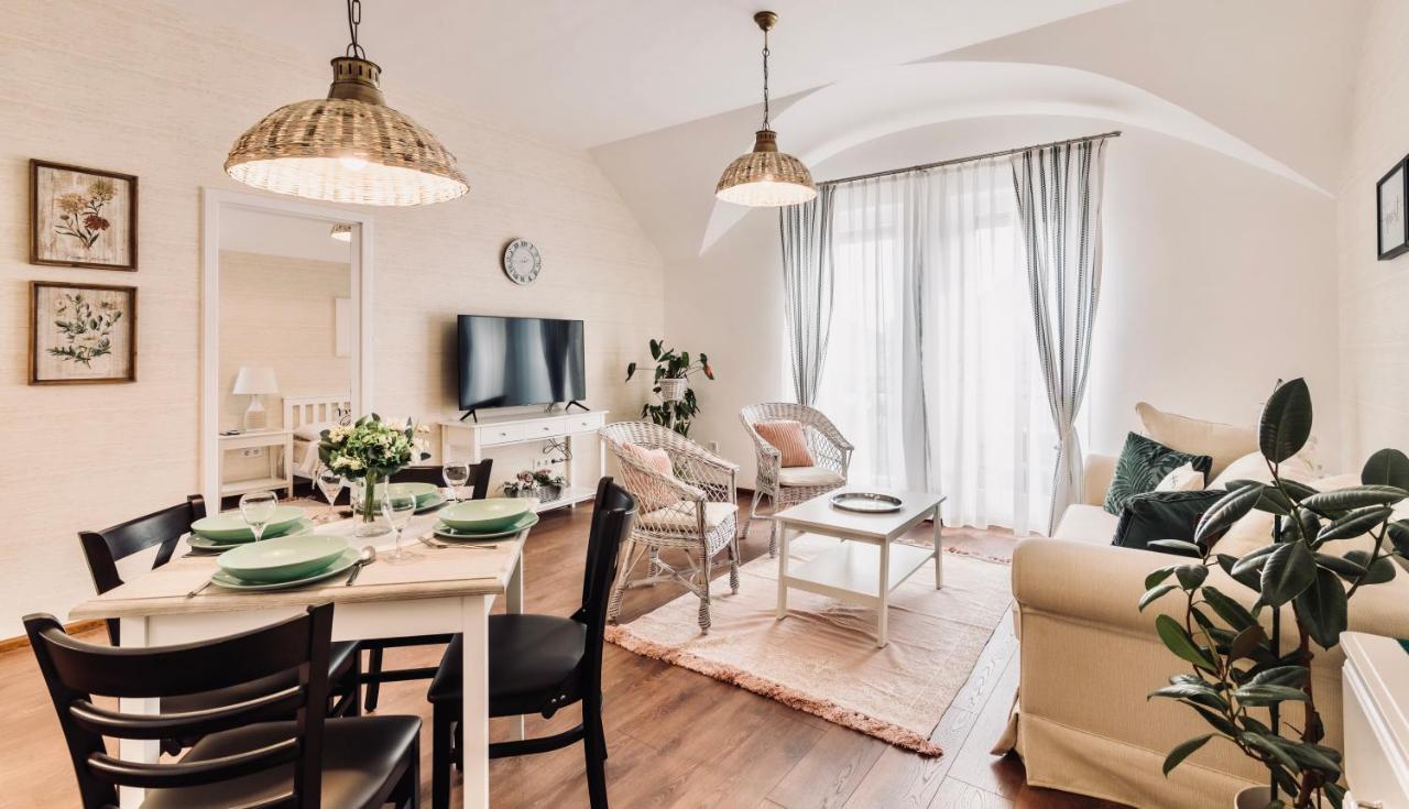 Monarchia Cottage Apartman Mosonmagyaróvár Eksteriør billede